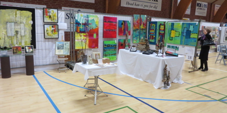 Malerier på kunstudstilling